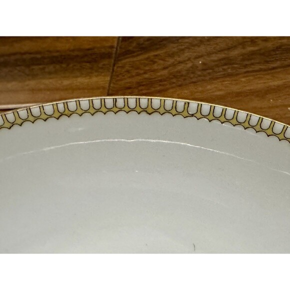 Haviland LIMOGES Footed Round Serving Bowl White Gold Trim Three Toed - Picture 4 of 6
